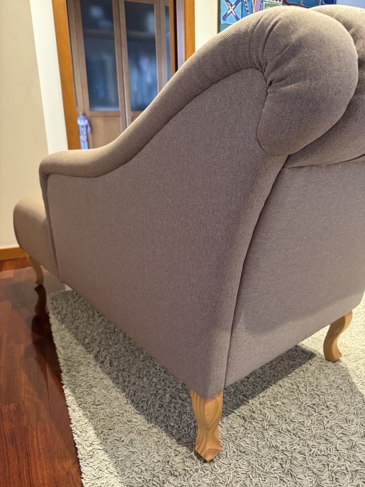Chaise Longue cor castanha com capitone