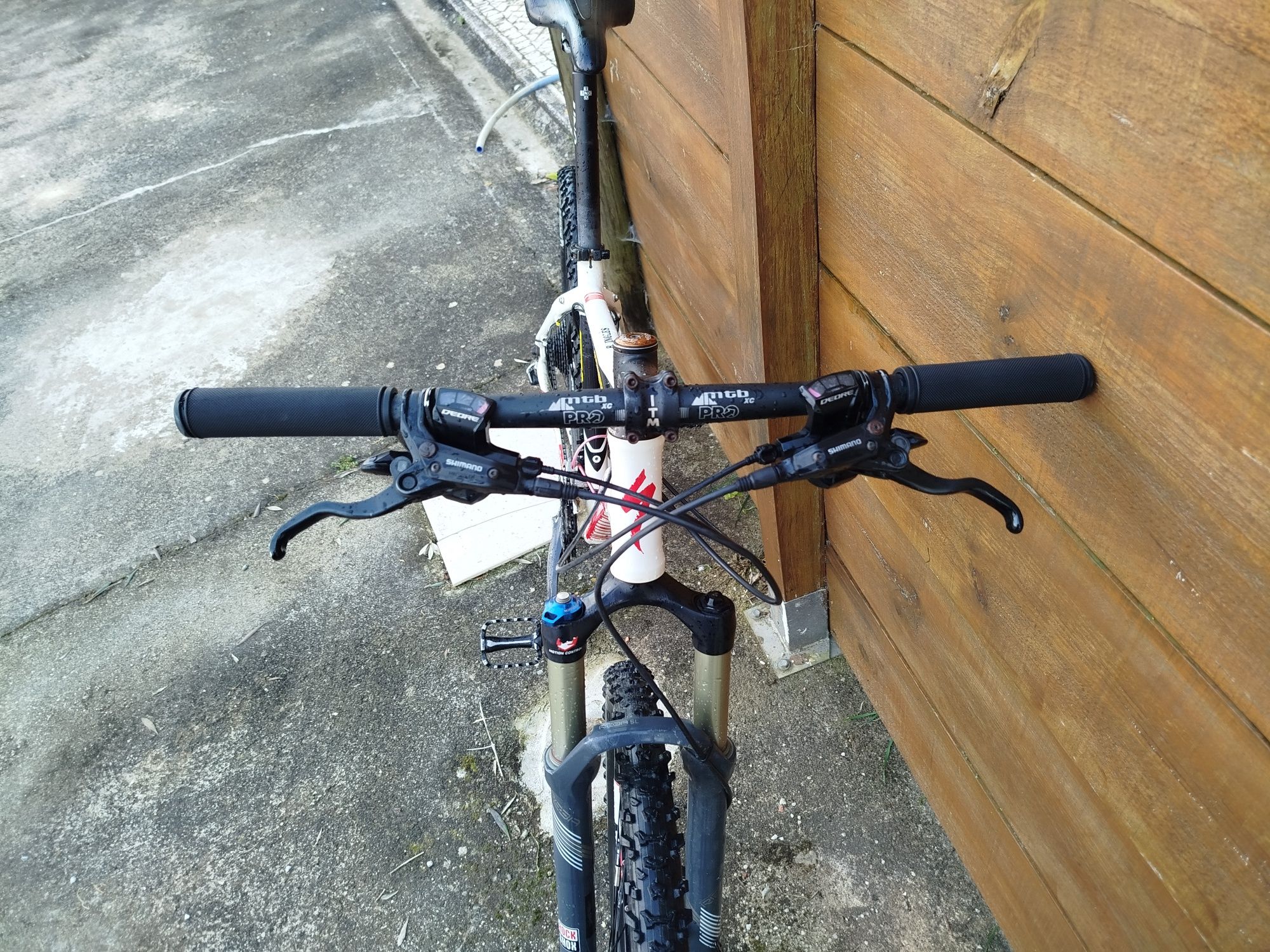 Bicicleta Specialized rockhopper pro