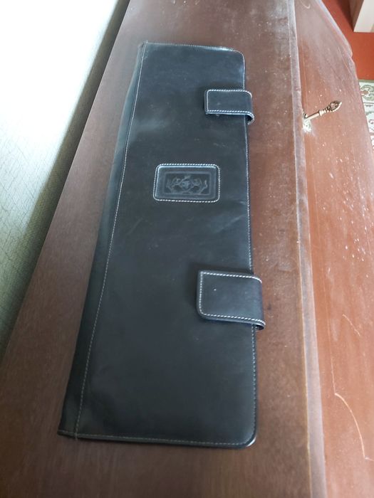 Porta gravatas pele