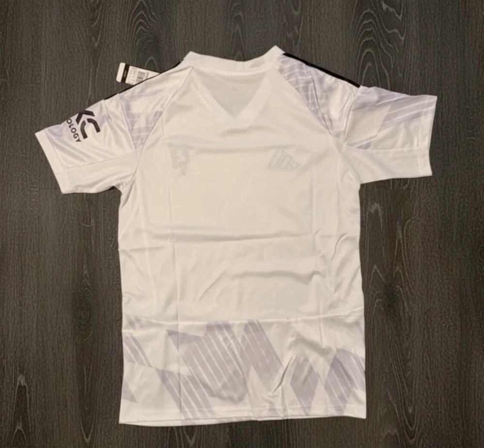 Jersey manchester united size M  25/26 alternative