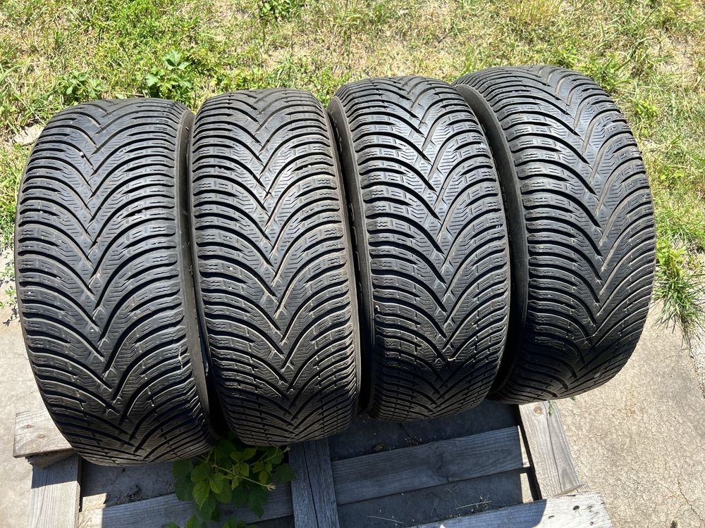 4xopona zimowa BF GOODRICH w rozmiarze 205/55 R16