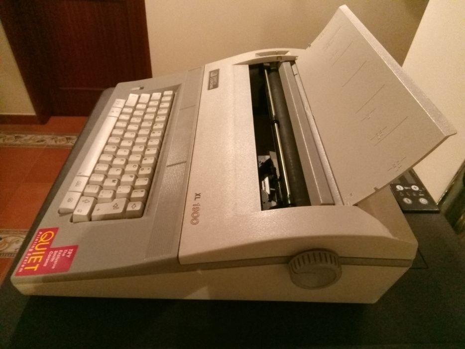 Máquina de escrever Smith Corona