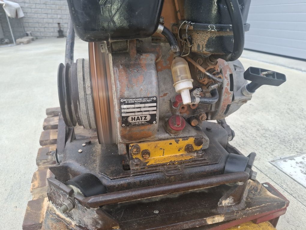 Pá compactadora a diesel