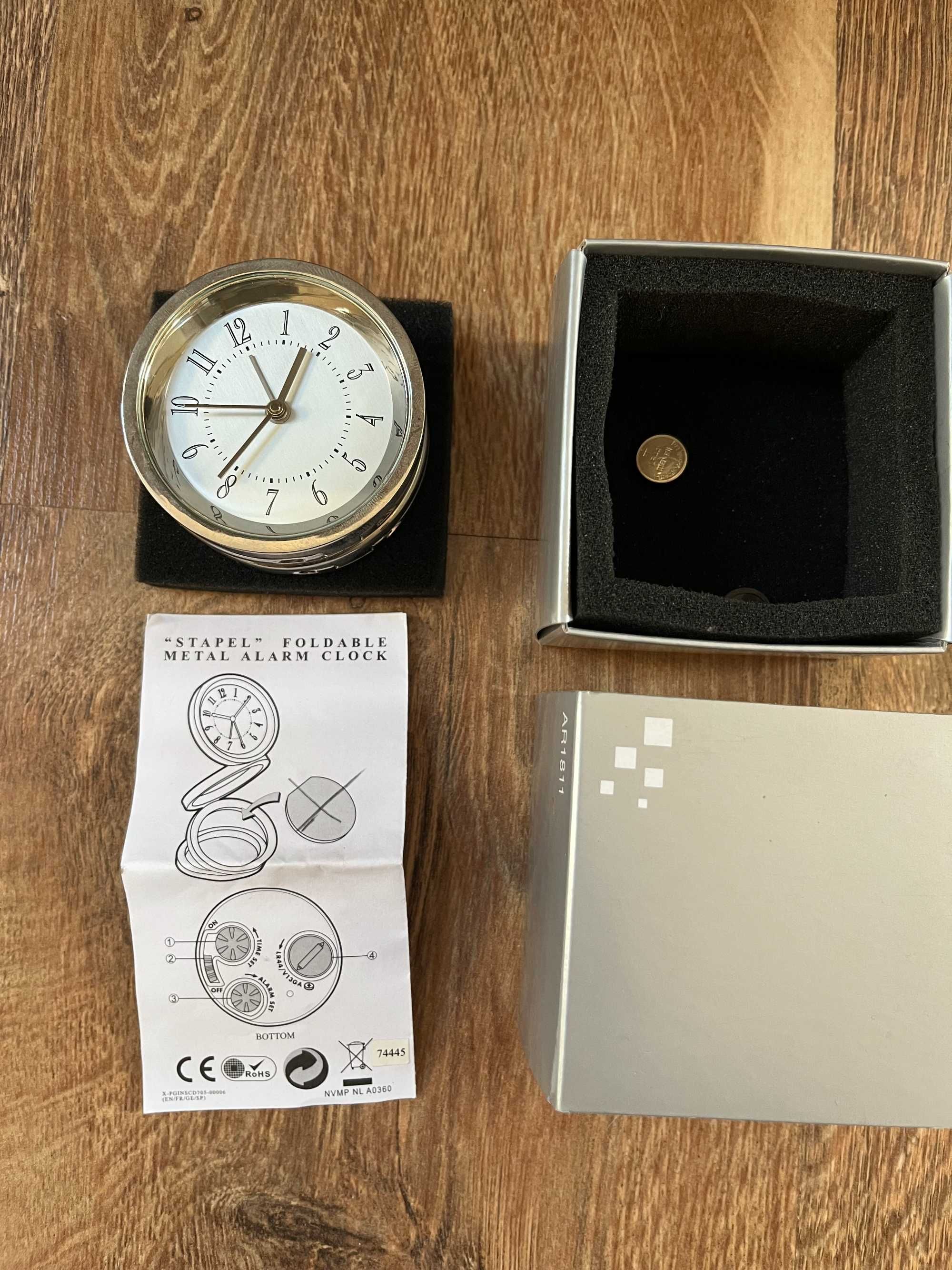 Zegarek alarmowy "Stapel" Foldable Metal Alarm Clock