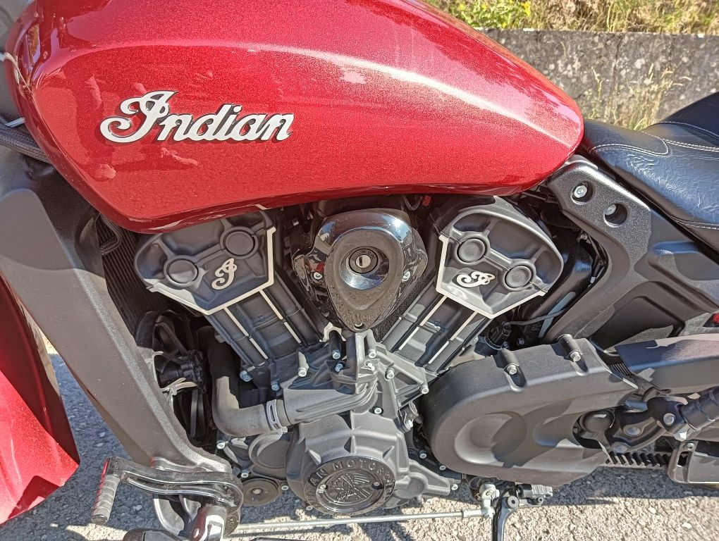 Moto Indian Scout