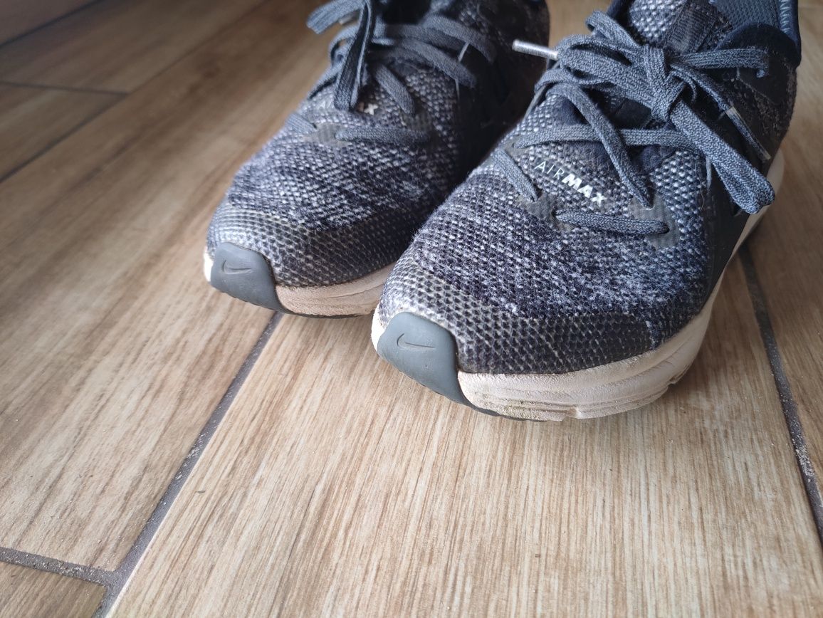 Buty chłopięce sportowe Nike Air Max roz 33