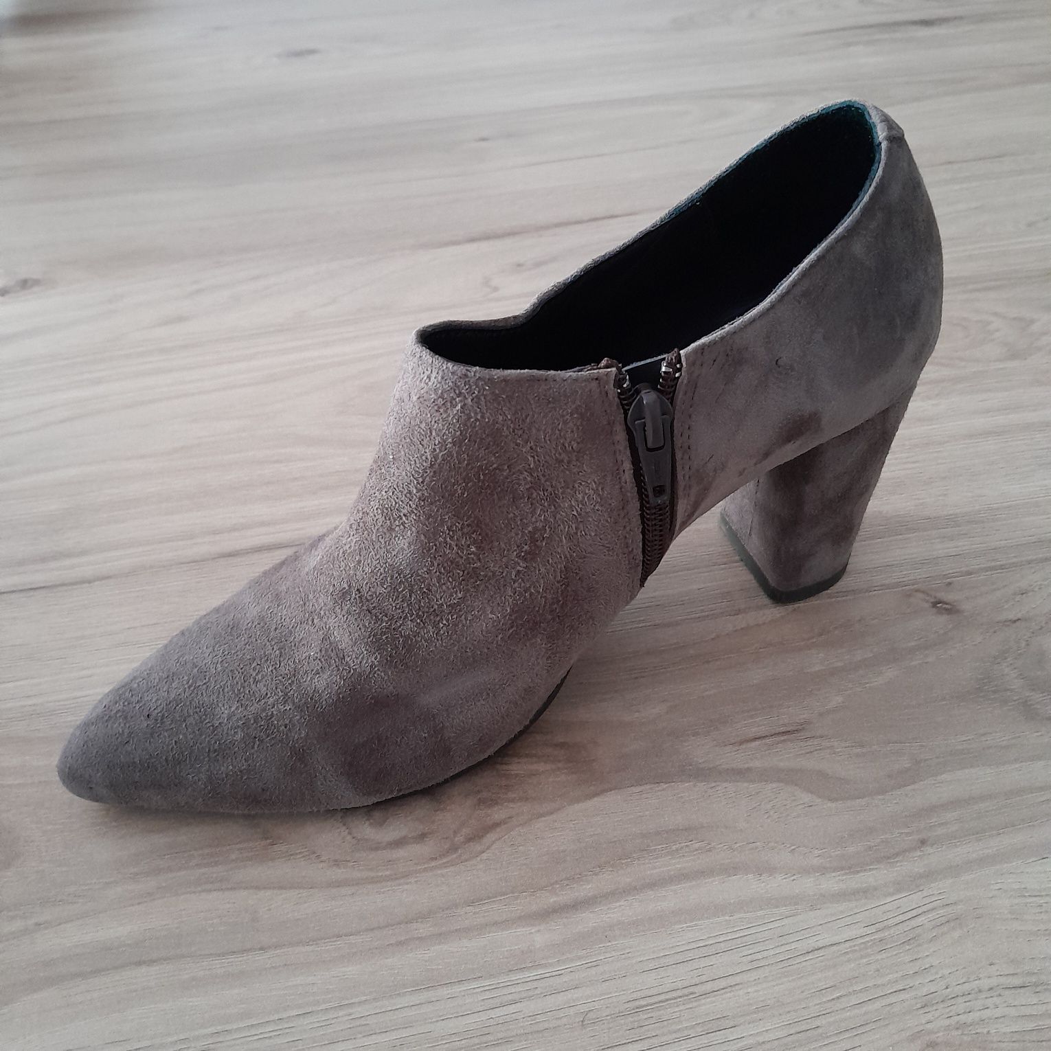 Botins de camurça