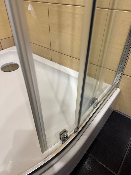 Kabina prysznicowa z brodzikiem 90x90, mało używana, zadbana. 400 zł
