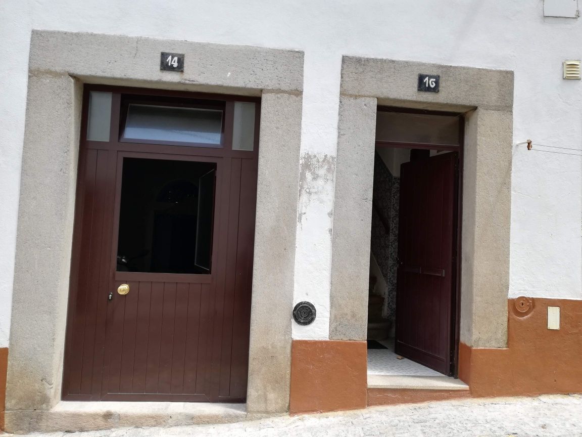 T1 e estúdio para arrendar em Portalegre