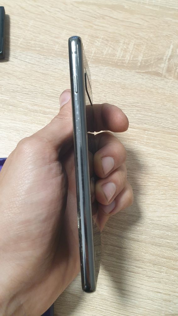 Samsung s 10 (битий дисплей)