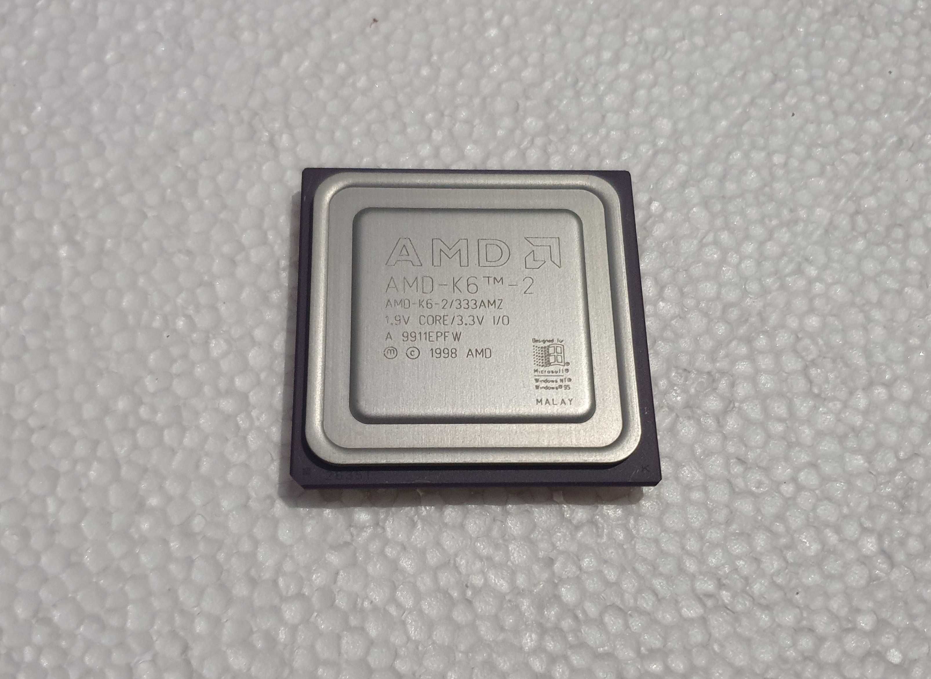 Processador cerâmico vintage - AMD K6 333Mhz - 1998