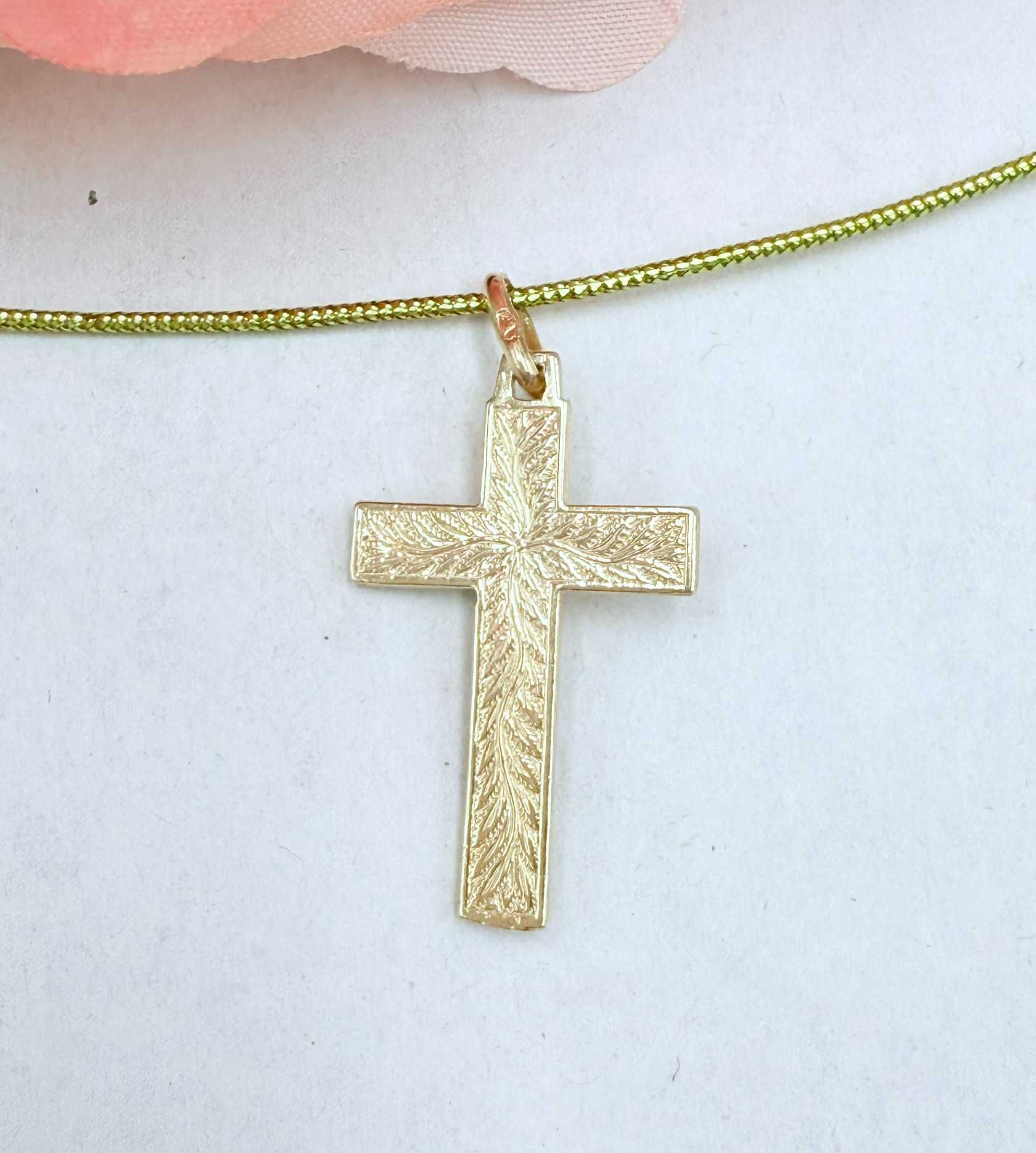 Nieużywana złota zawieszka krzyżyk PR.585 14K
