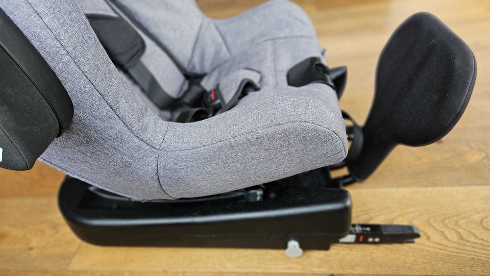 Fotelik samochodowy Axkid Modukid z bazą isofix