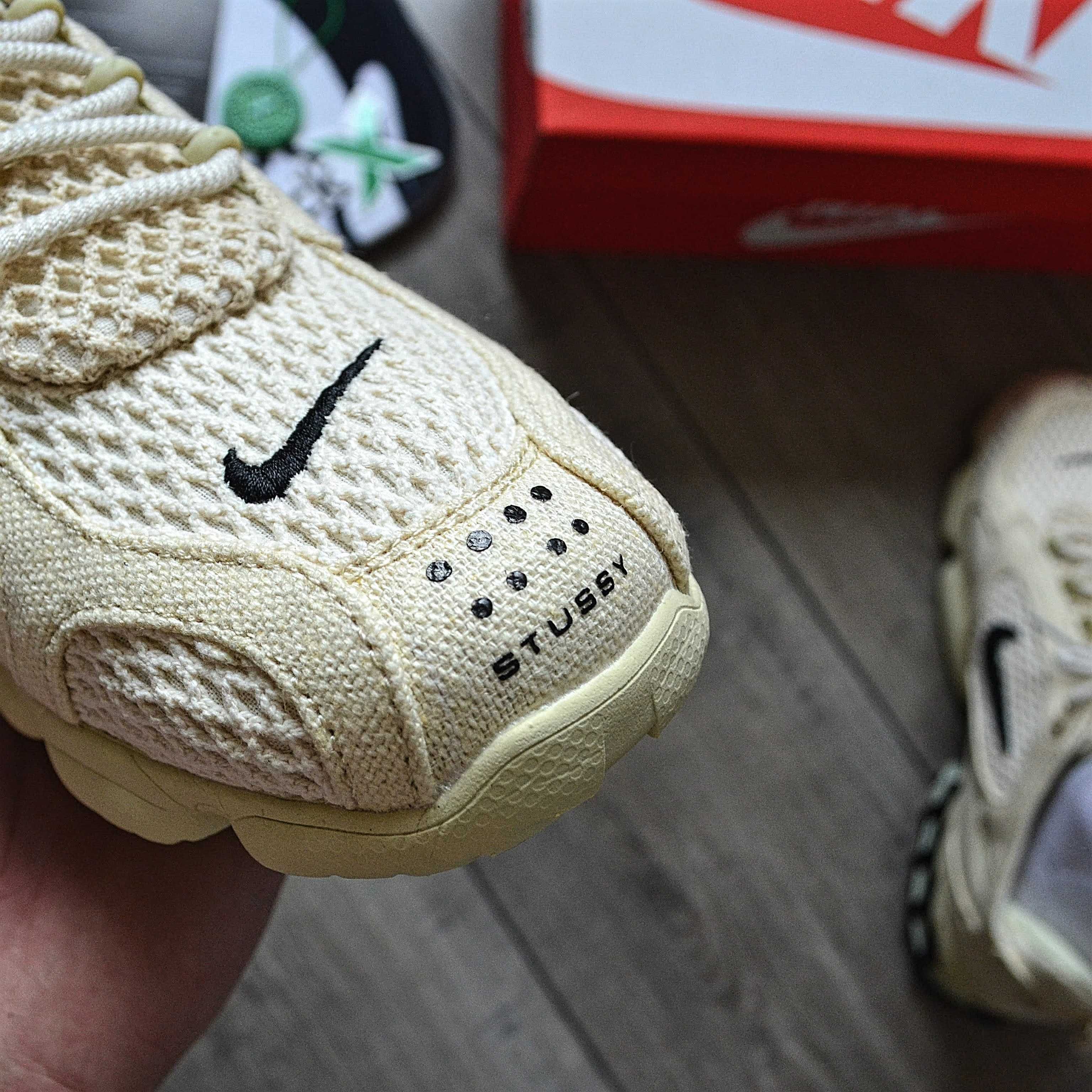 Чоловічі кросівки Stussy X Nike Air Zoom Spiridon Cage 2 'Fossil Stone