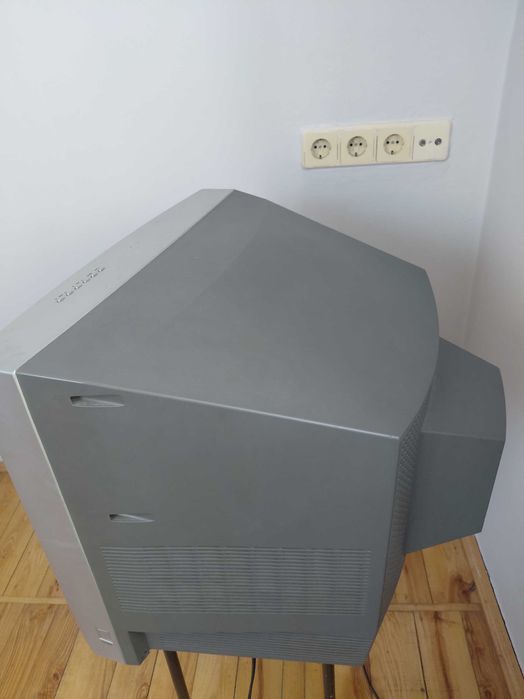 Телевізор кольоровий