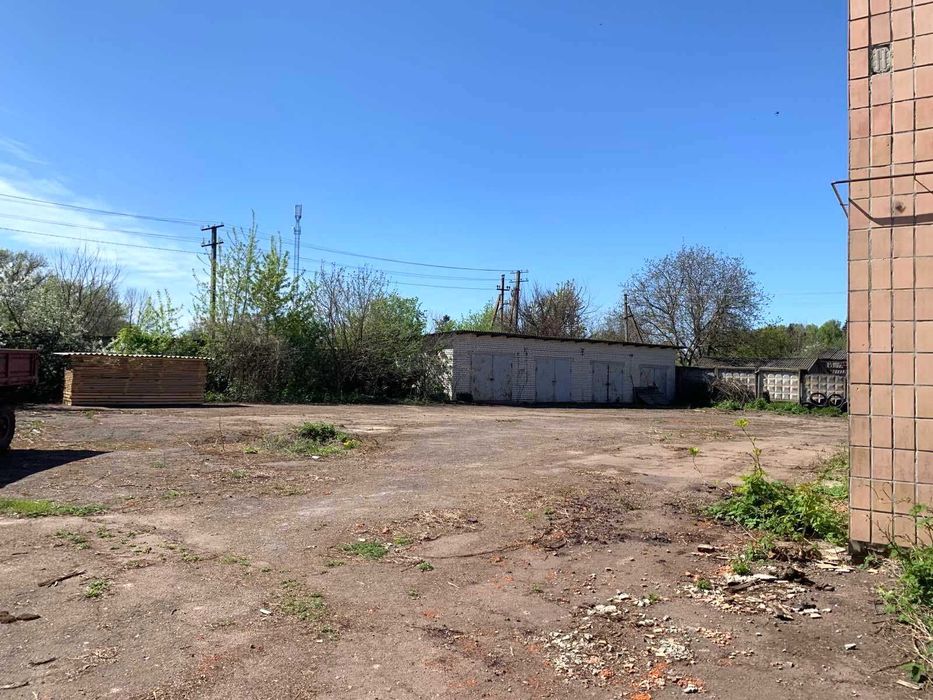 ПРОДАЖ готелю/житлового будинку у с. Стольне (Менський район)