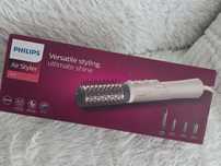 Philips Air Styler 7000. W komplecie cztery obrotowe głowice szczotki.