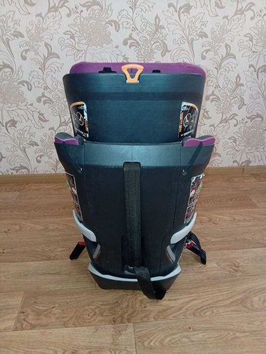 Автокресло chicco MyFit Harness+Booster
MyFit Harness+Booster™
Автокрі