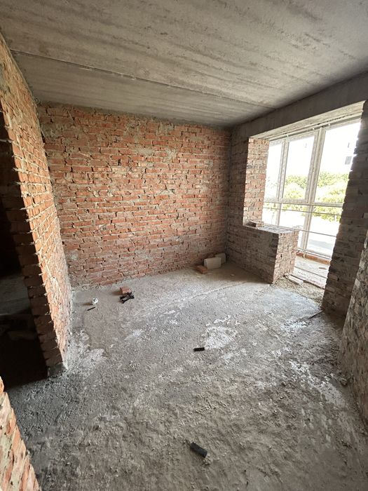 1-ка, Половки, зупинка Бібліотека Зданий Будинок