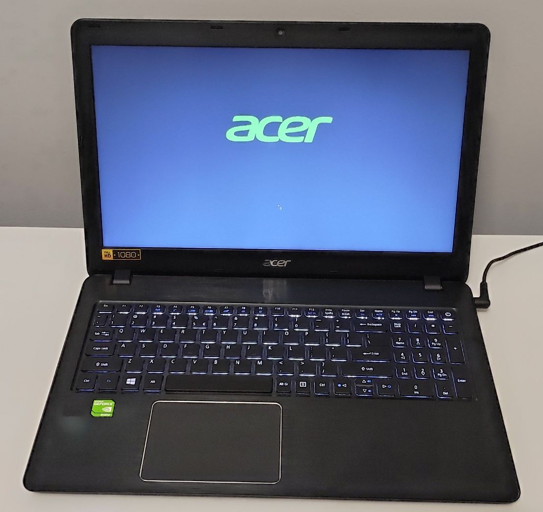 Metalowy Acer i7 8GB DDR4 USB C podświetlana klawiatura