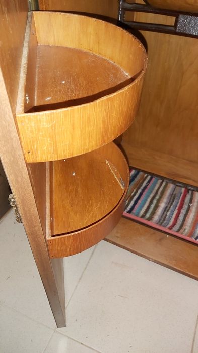 Máquina custura SINGER vintage a trabalhar e afinada