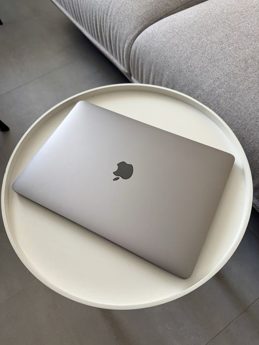 MacBook Pro 2020 13 / i5 2.0 /16GB /512GB / 95% АКБ