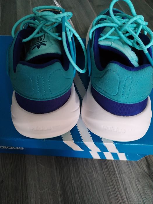 Кросівки Adidas Ozelia, оригінал