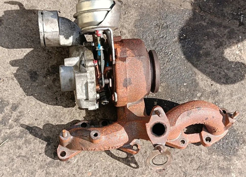 MITSUBISHI GRANDIS 2,0 TURBOSPRĘŻARKA 03G253010H