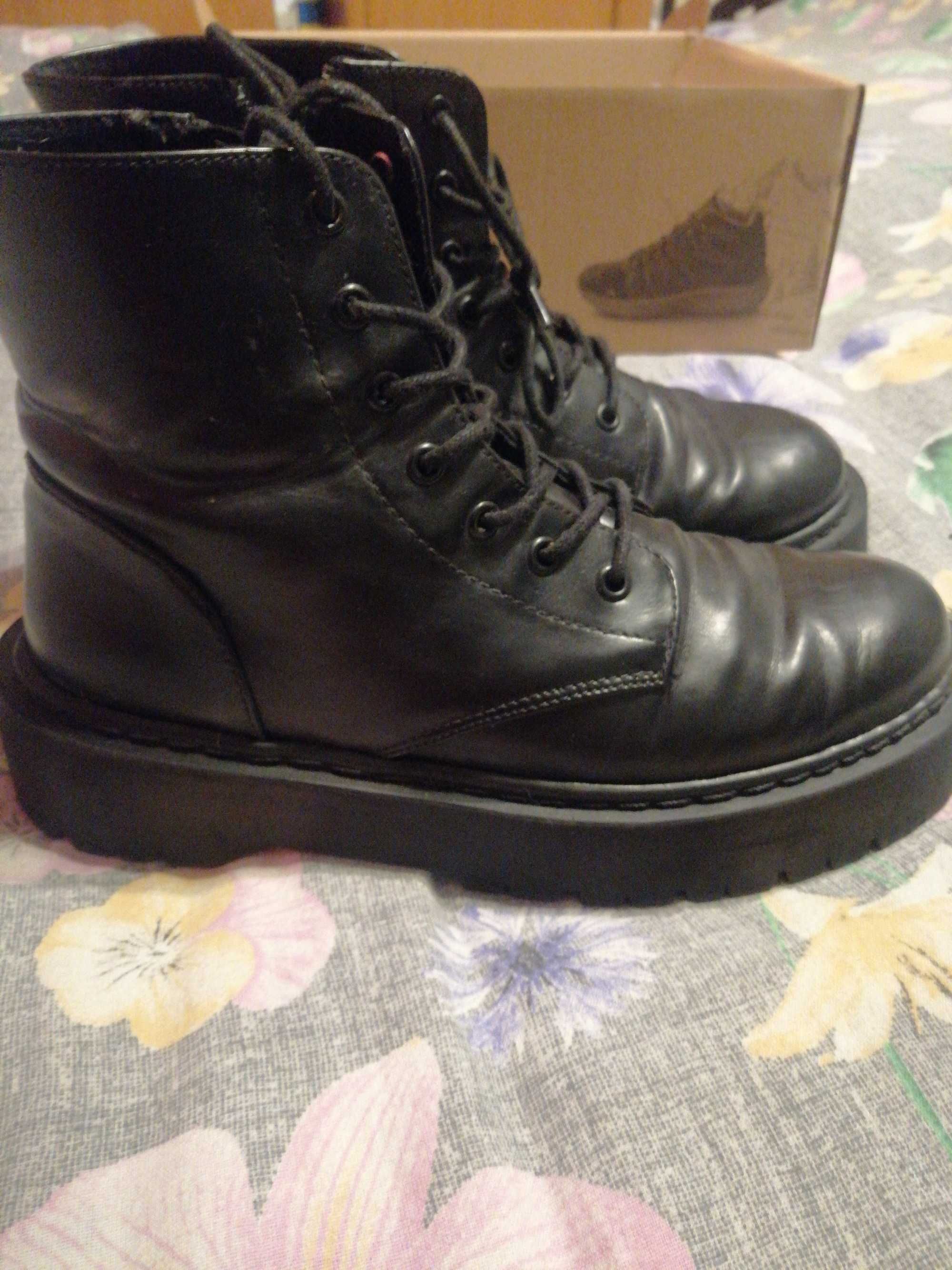 Buty, na platformie r 41