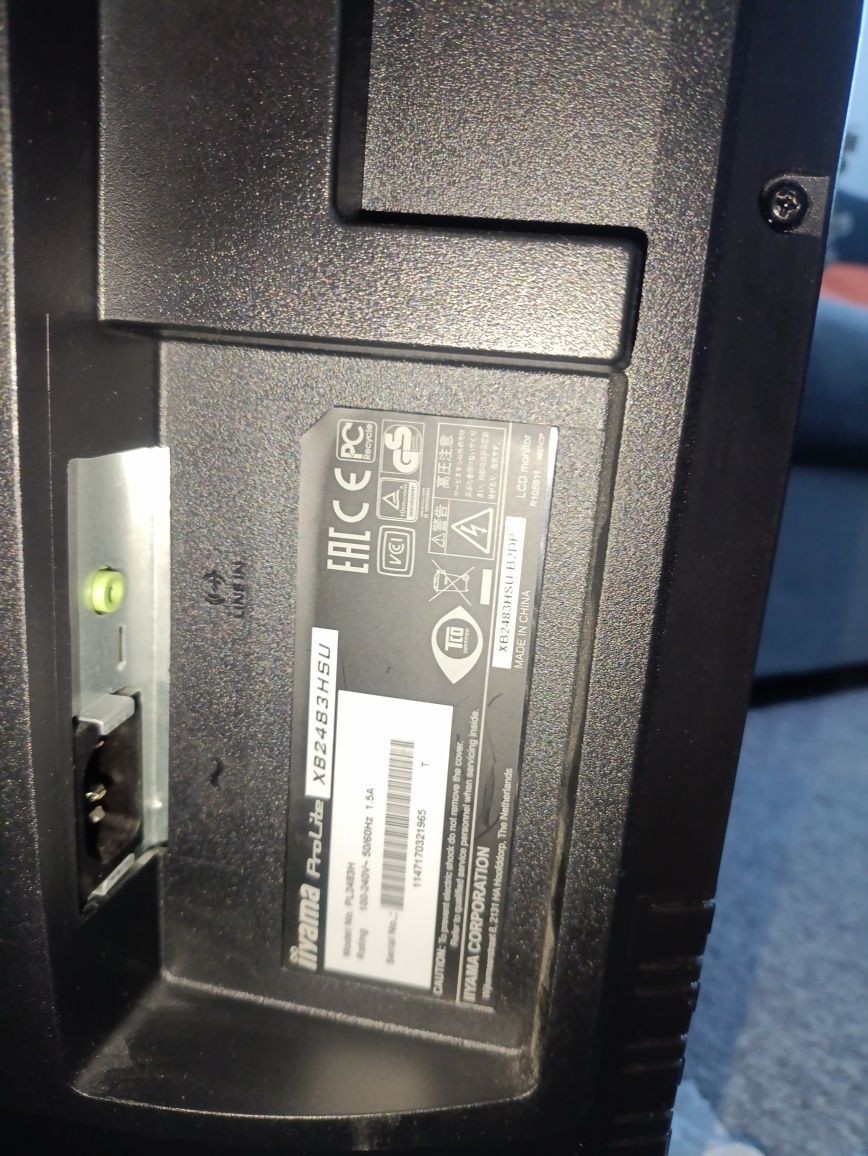 Monitor 24  Iiyama XB2483HSU. Głośniki