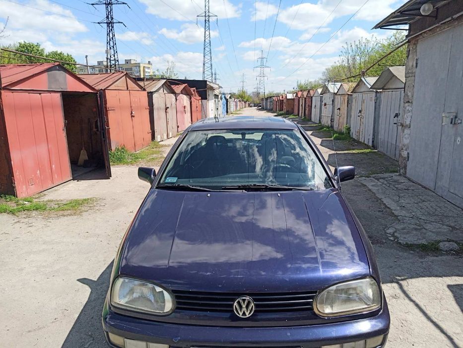 Продам   VW Golf 3