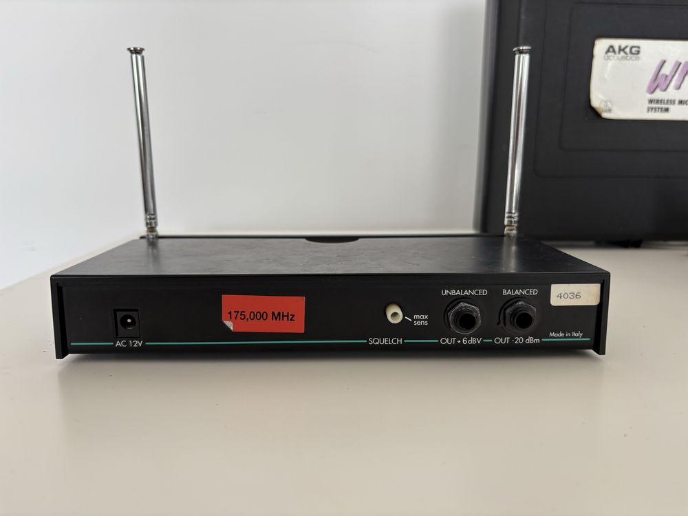 AKG WMS 50 mikrofon bezprzewodowy