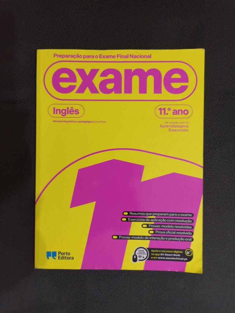 Livro de preparação para o exame final nacional de inglês 11°