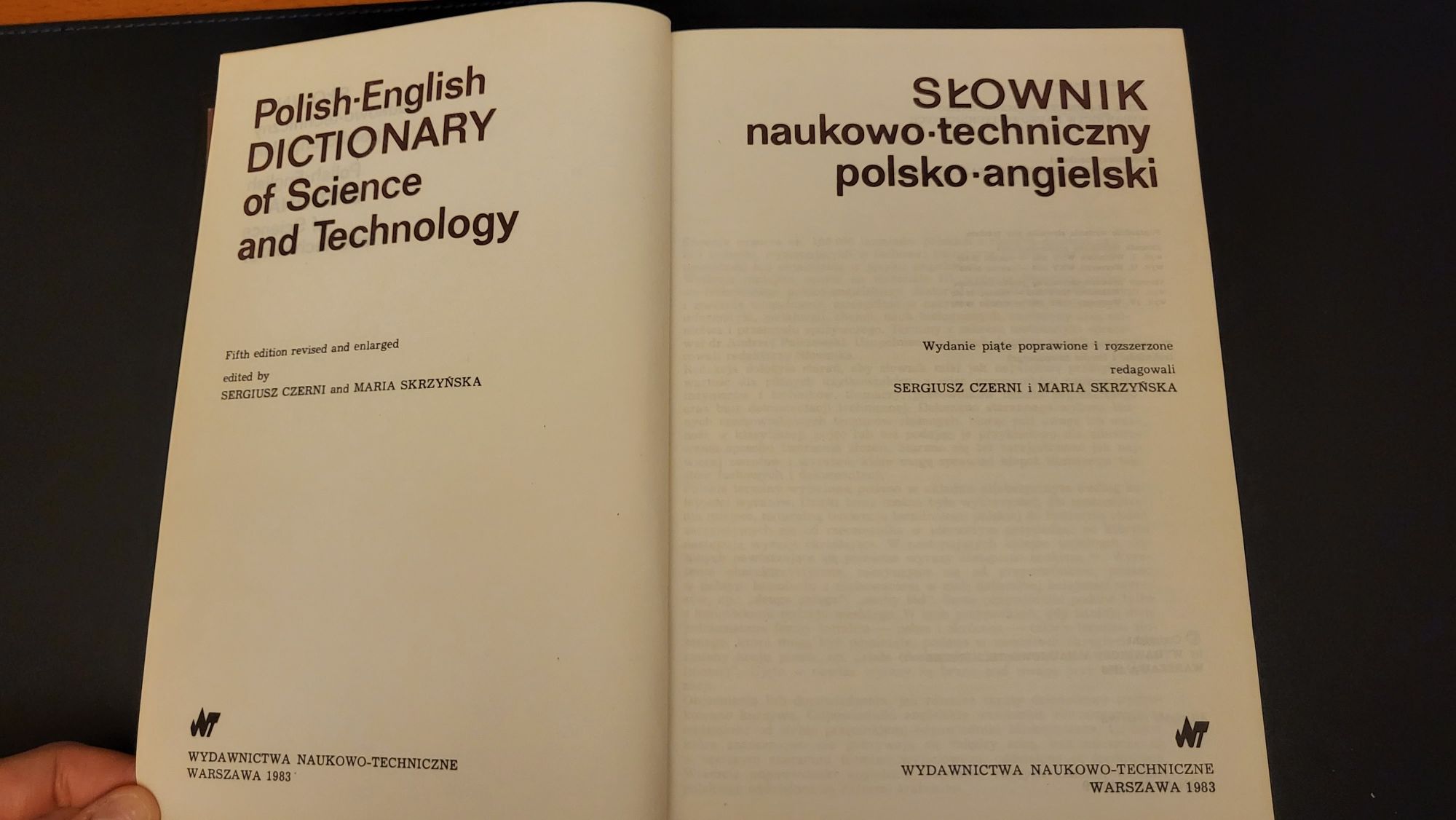 Słownik naukowo-techniczny polsko-angielski, Czerni Skrzyńska