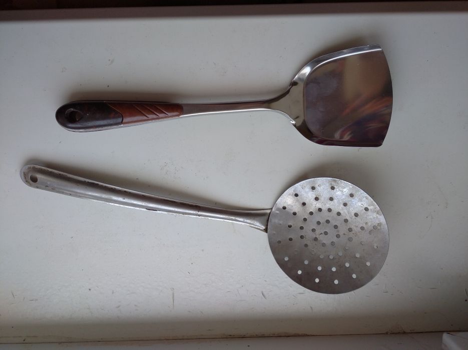 Посуда: половники, лопатки, качалки.