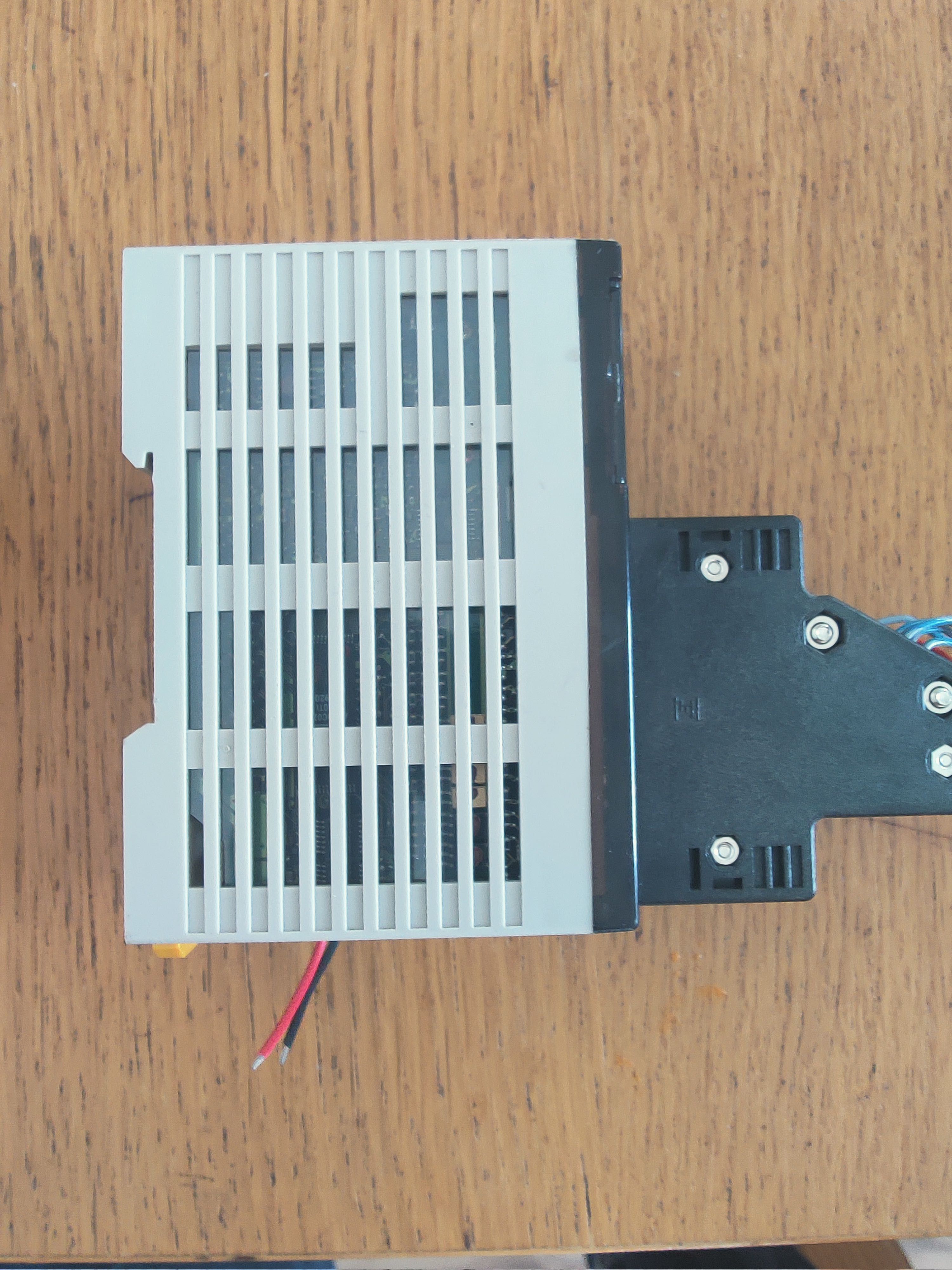 Omron CPM2C-10CDT1C-D PLC 24V DC3W
