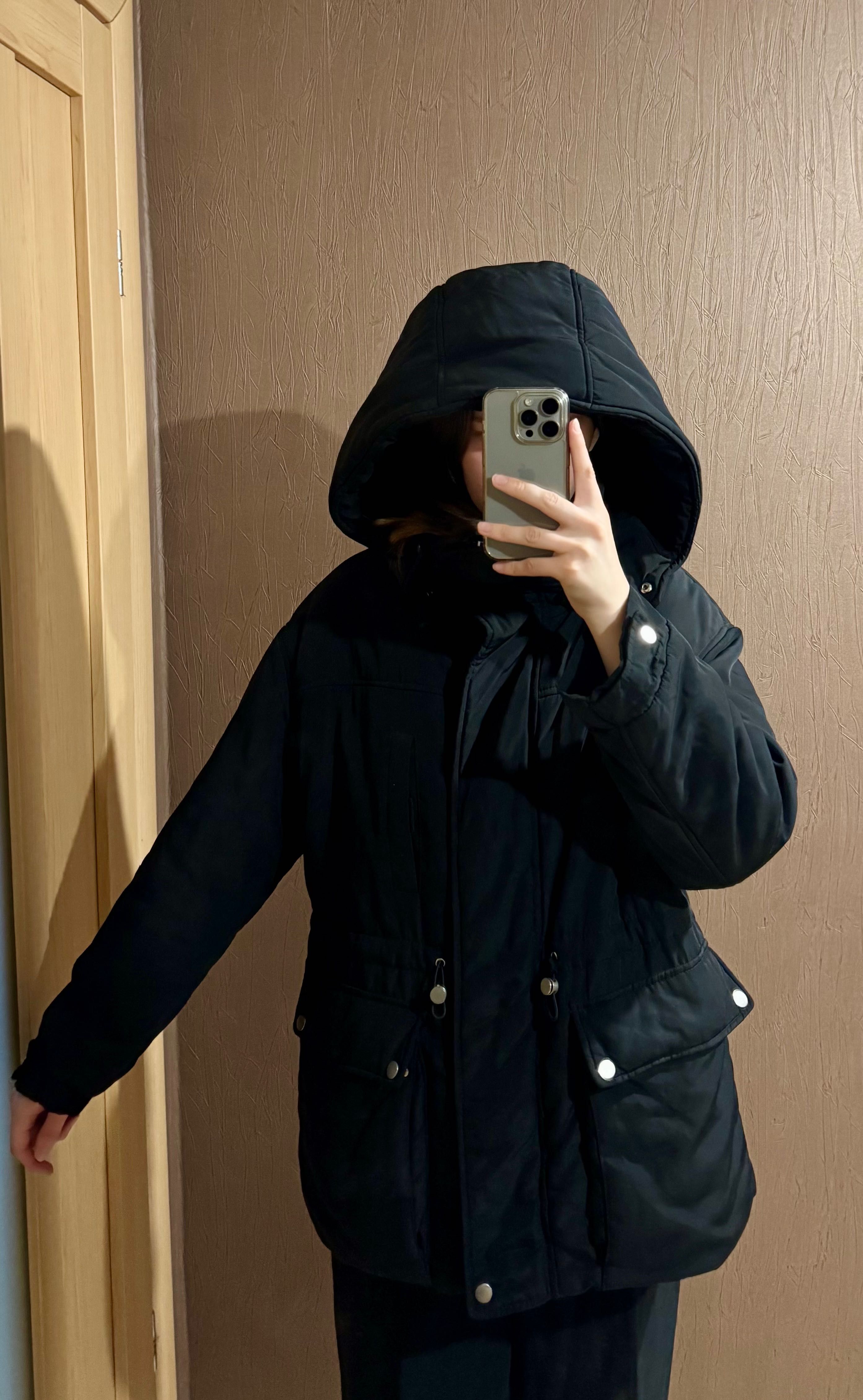 Куртка жіноча зимова zara чорна, утеплена, з капюшоном, функціональна