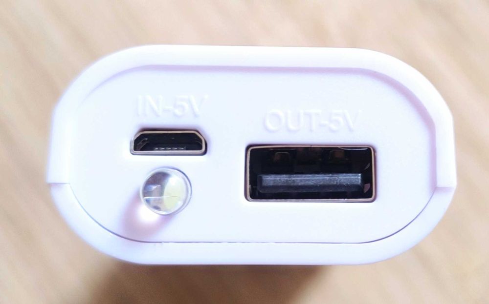 Power bank 5V mikro USB na ogniwa li-ion 2x18650