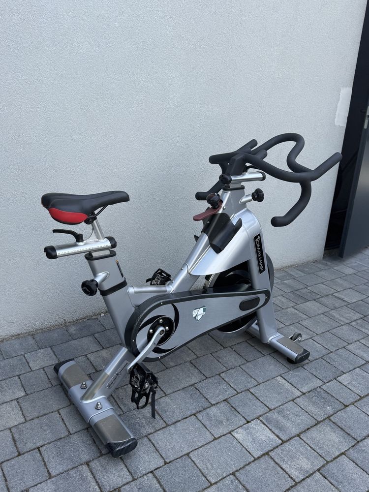 Rowerek spinningowy TOMAHAWK S-series jak SPINNER NXT TECHNOGYM