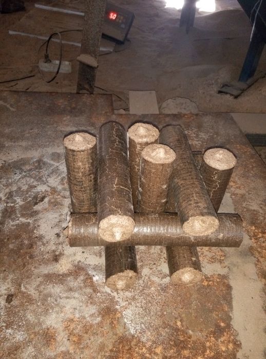 Топливный брикет