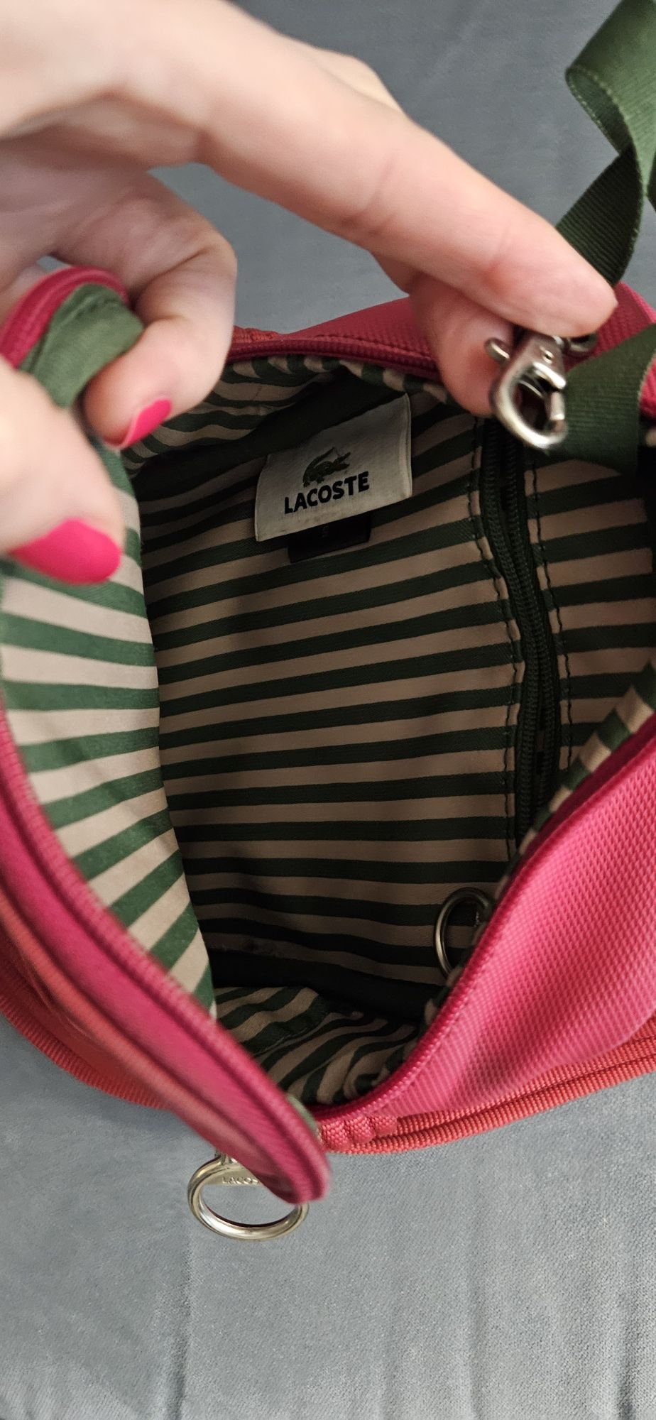 Torebka damska firmy Lacoste