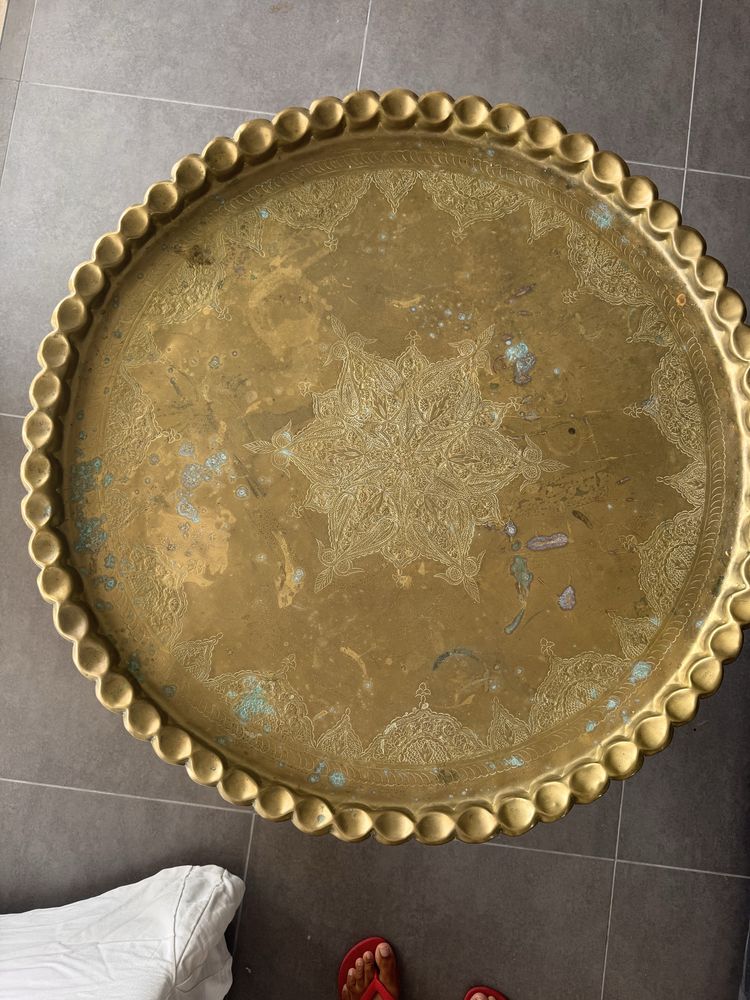 Mesa de Apoio Vintage Oriental