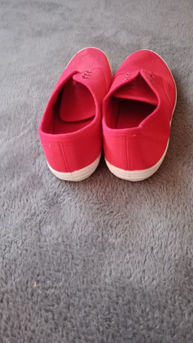 Tenisówki czerwone nowe rozm. 37