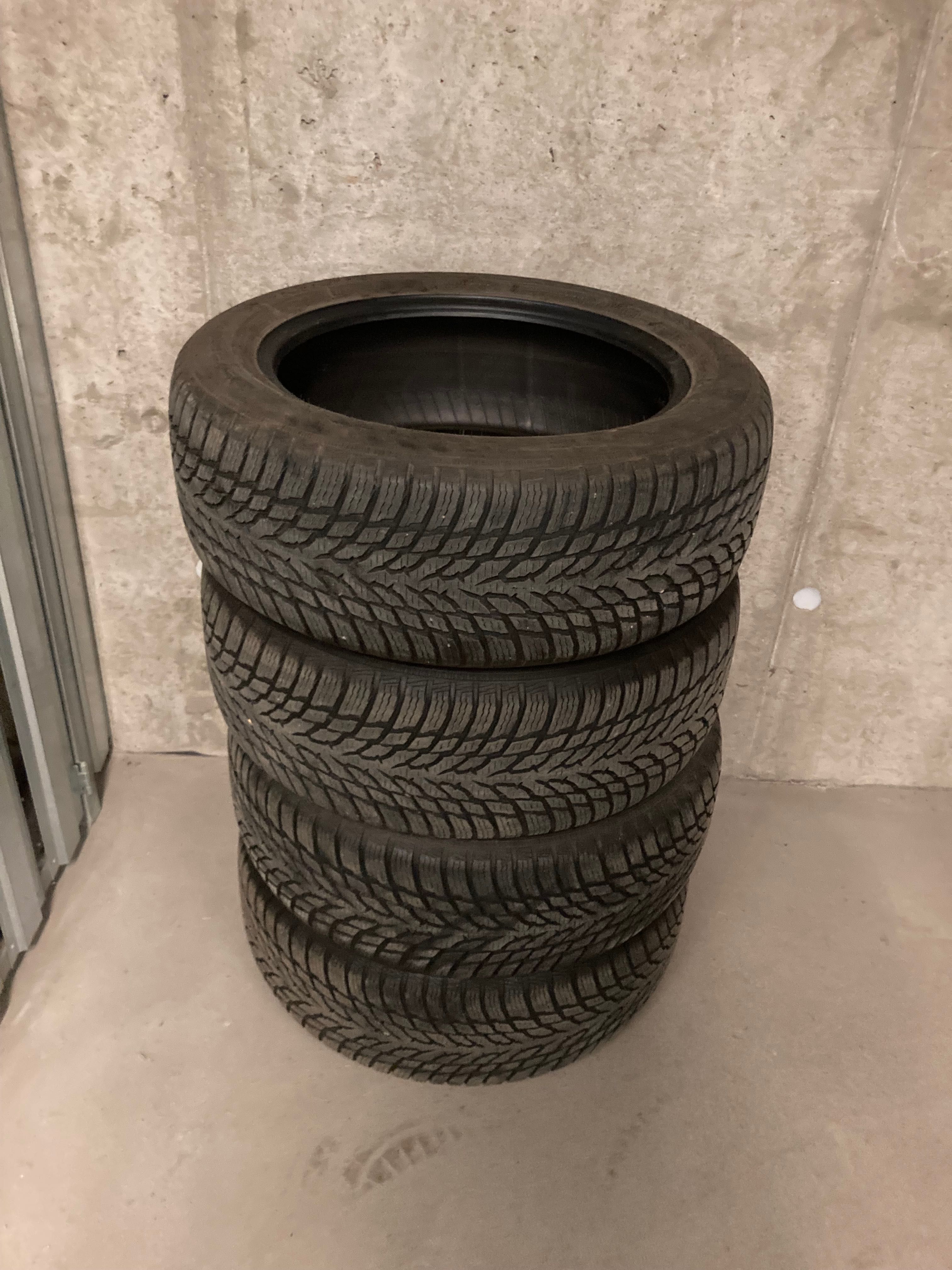 Opony zimowe Nokian 215/55 R17 2020r 7mm