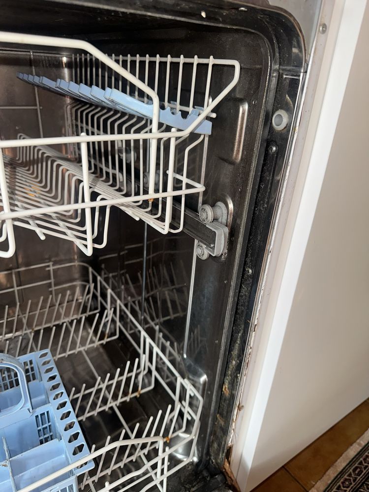 Maquina loiça INDESIT