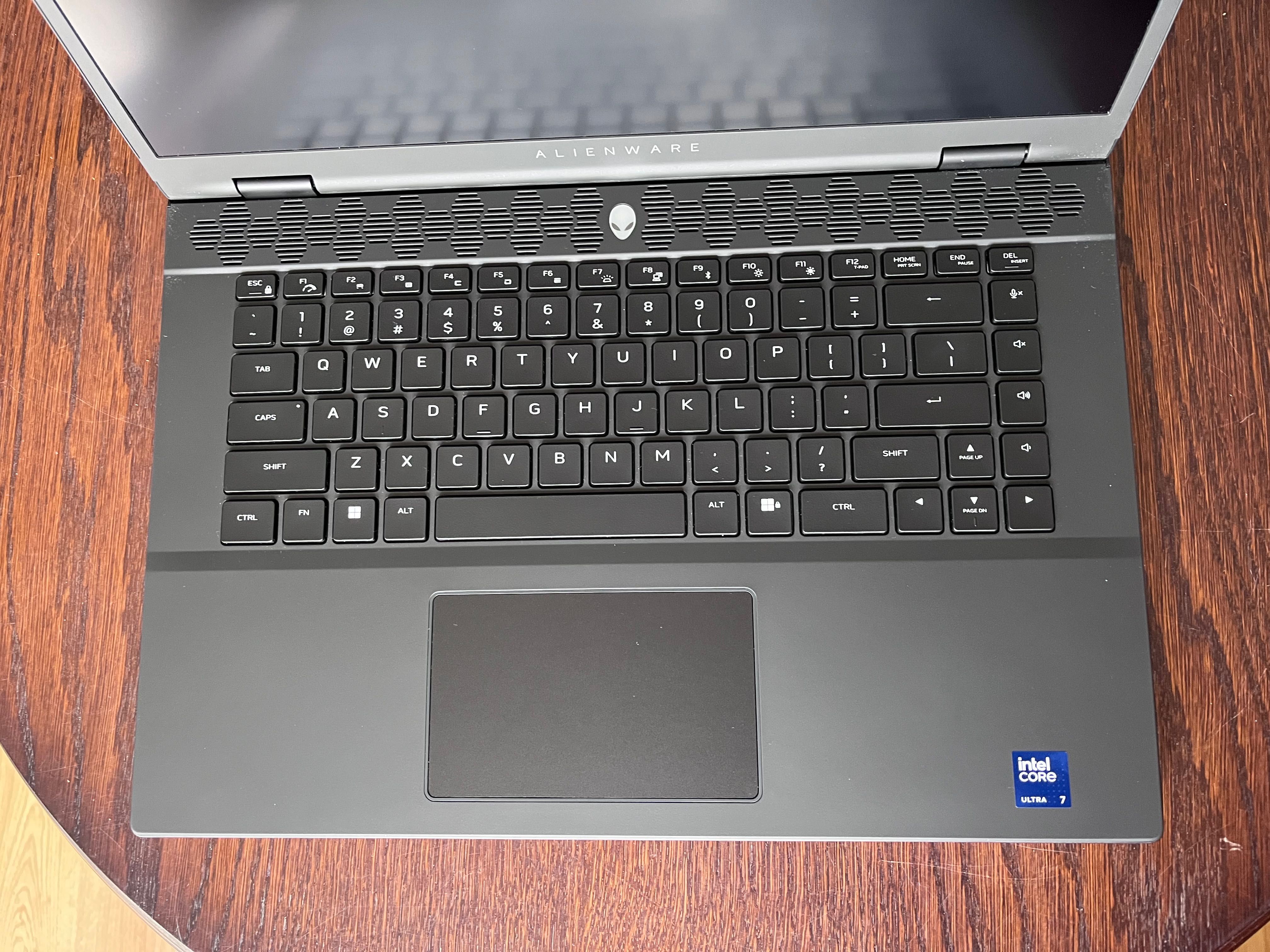 Laptop Dell Alienware m16 R2 16”