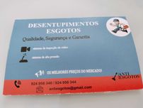 Desentupimentos/ esgotos