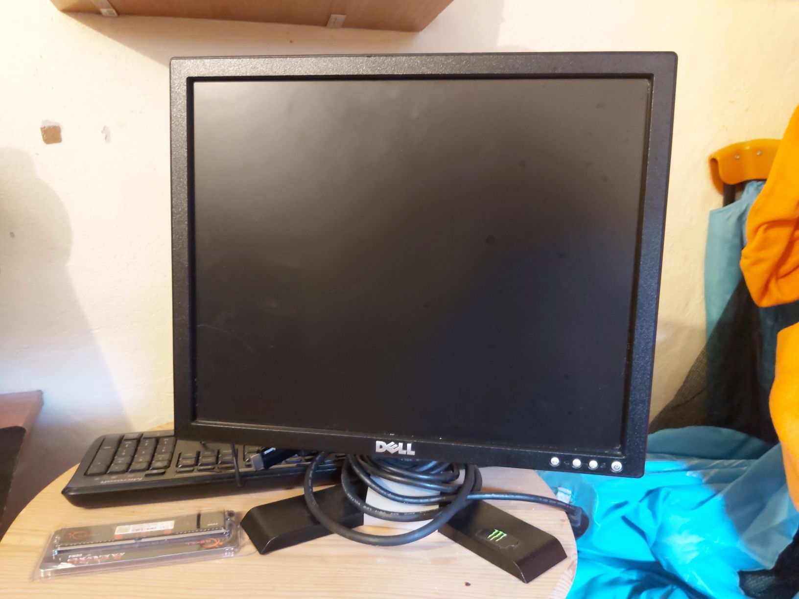 Monitor Dell 1280x1024 LCD