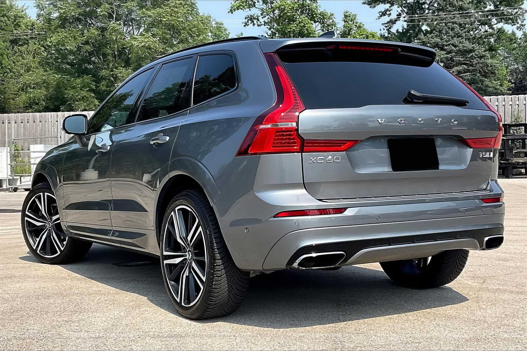 2020 Volvo XC60 T5 R-Design