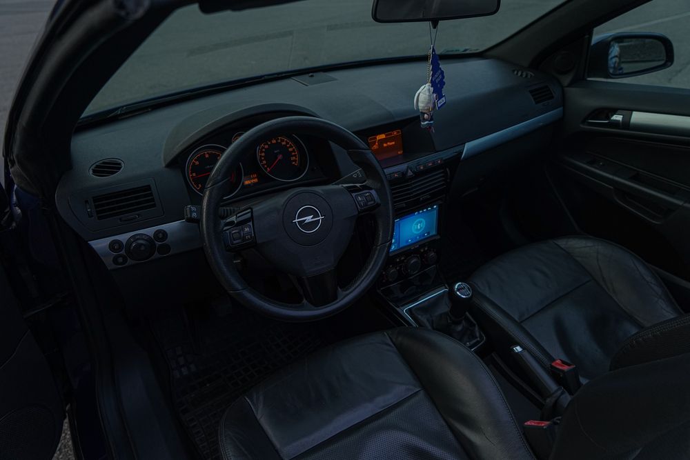 Opel Astra H Twintop 150+km 1.9 COSMO cabrio / kabriolet